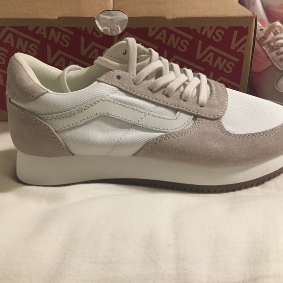 Grey and white vans - Picture 4 of 4